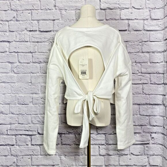 Fabletics Skye Tie Open Back Long Sleeve White Pullover Relaxed Fit Size Large - Picture 3 of 12